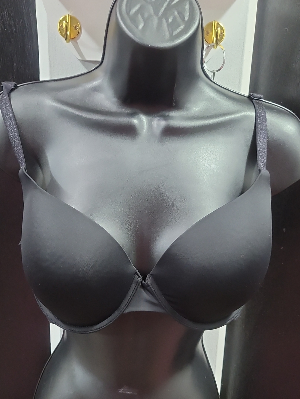 Victoria's Secret Black Smooth T-Shirt Bra